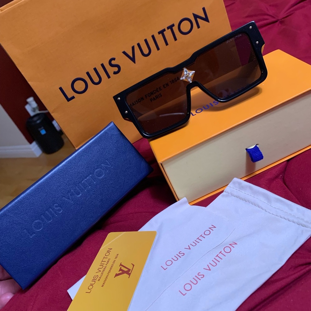 Louis Vuitton Women’s Black and Gold Sunglasses